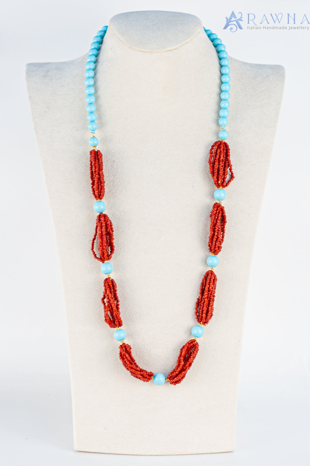 Collana lunga in ceramica simbolo pesce con le pietre agata verde