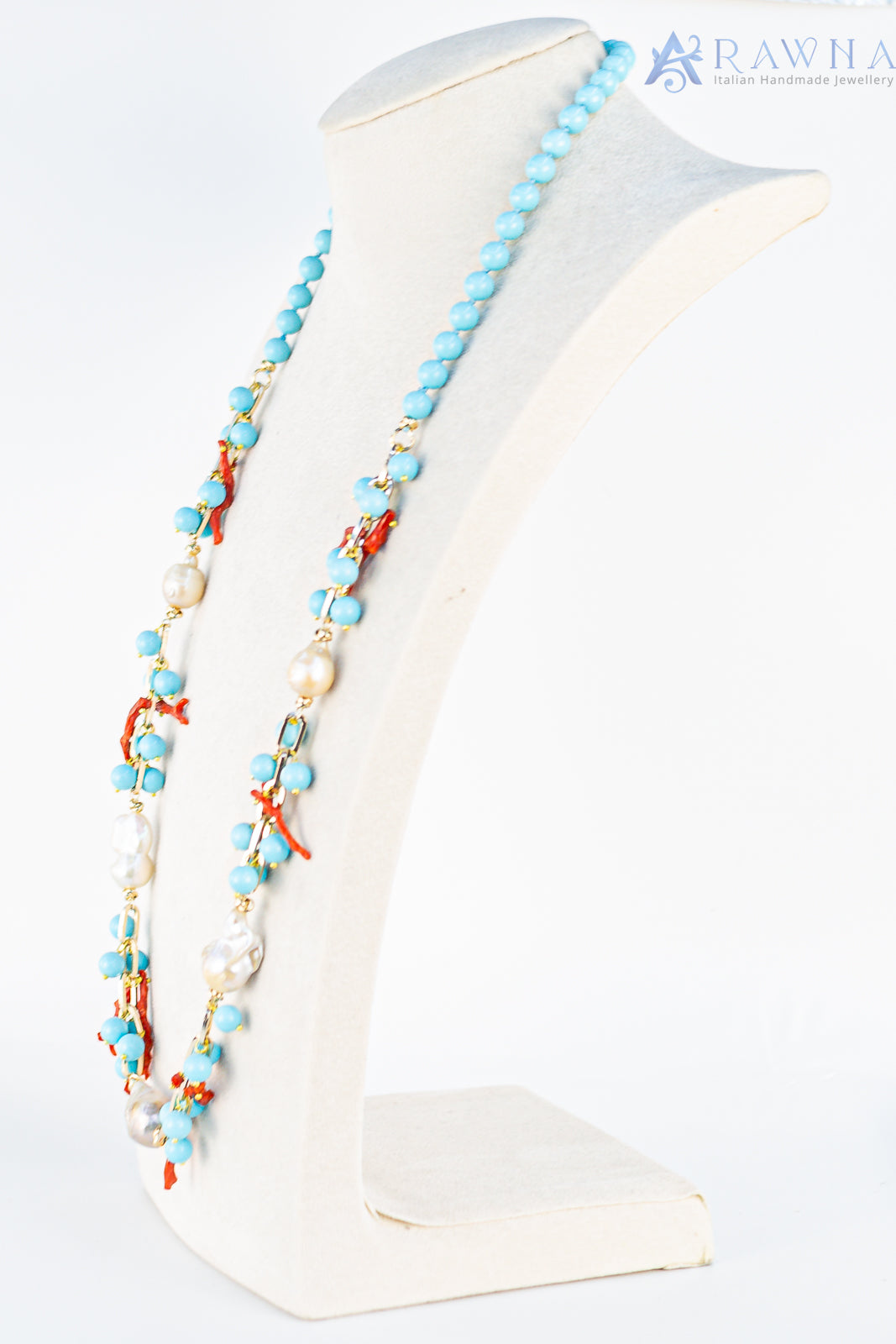 Collana lunga in ceramica simbolo pesce con le pietre agata verde