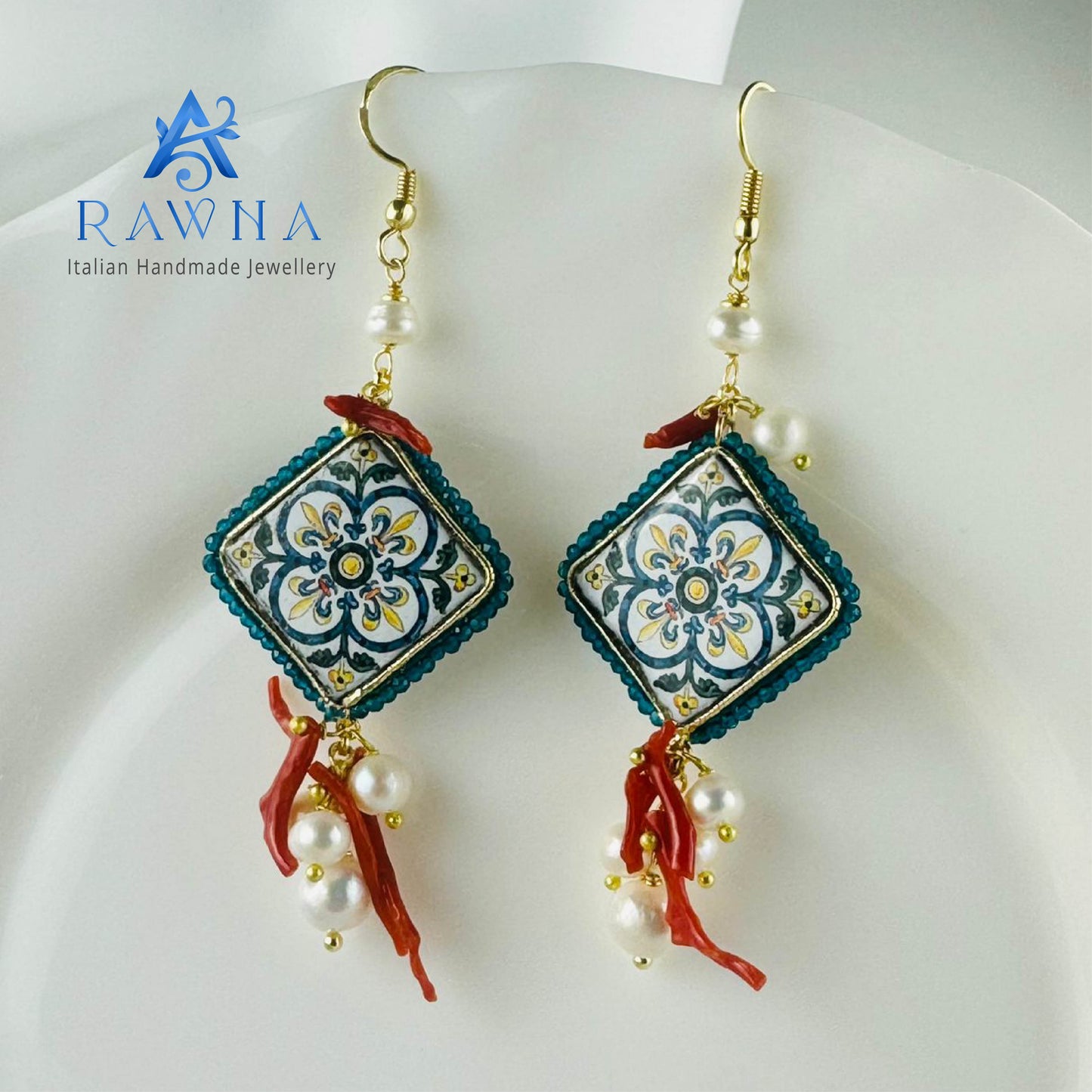 Orecchini in pietra lavica di Etna Maiolica siciliana-Rawna