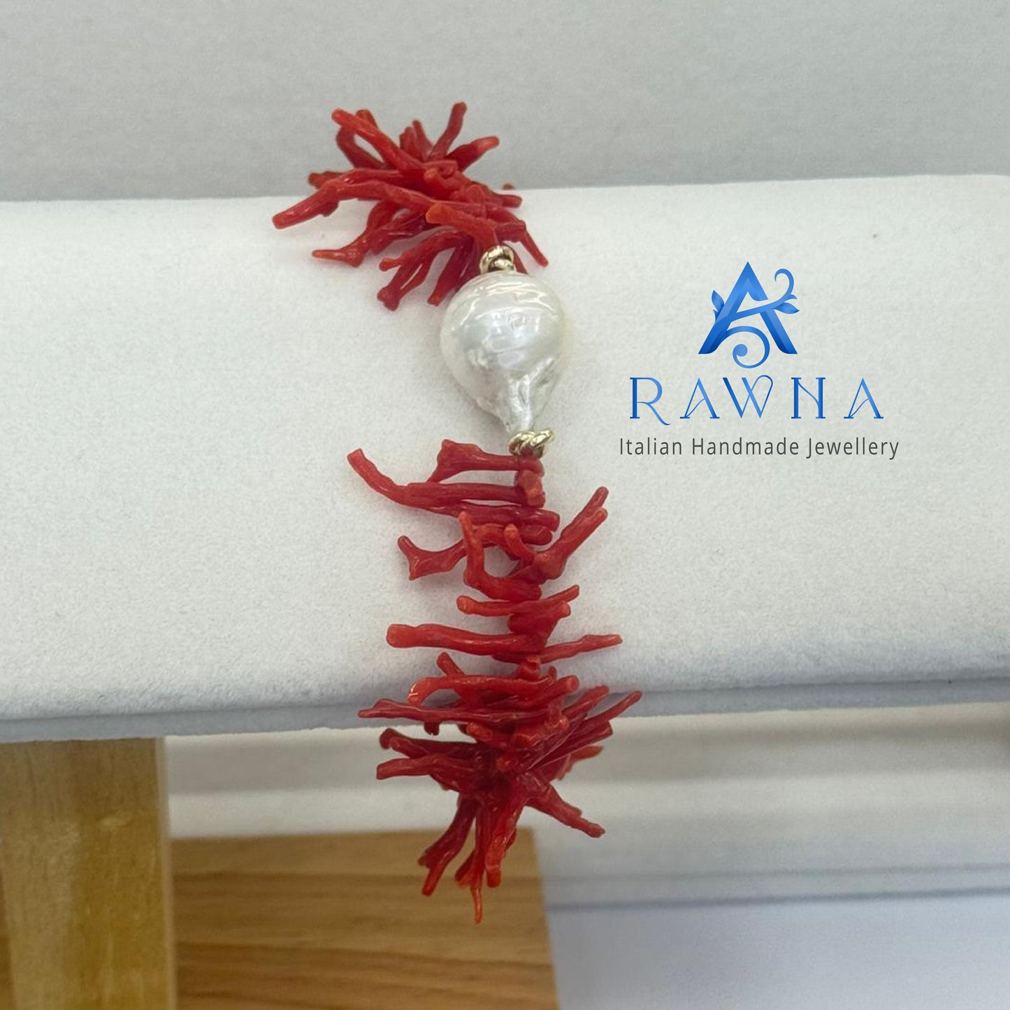 bracciale artigianale del marchio RAWNA Italian Handmade Jewellery.