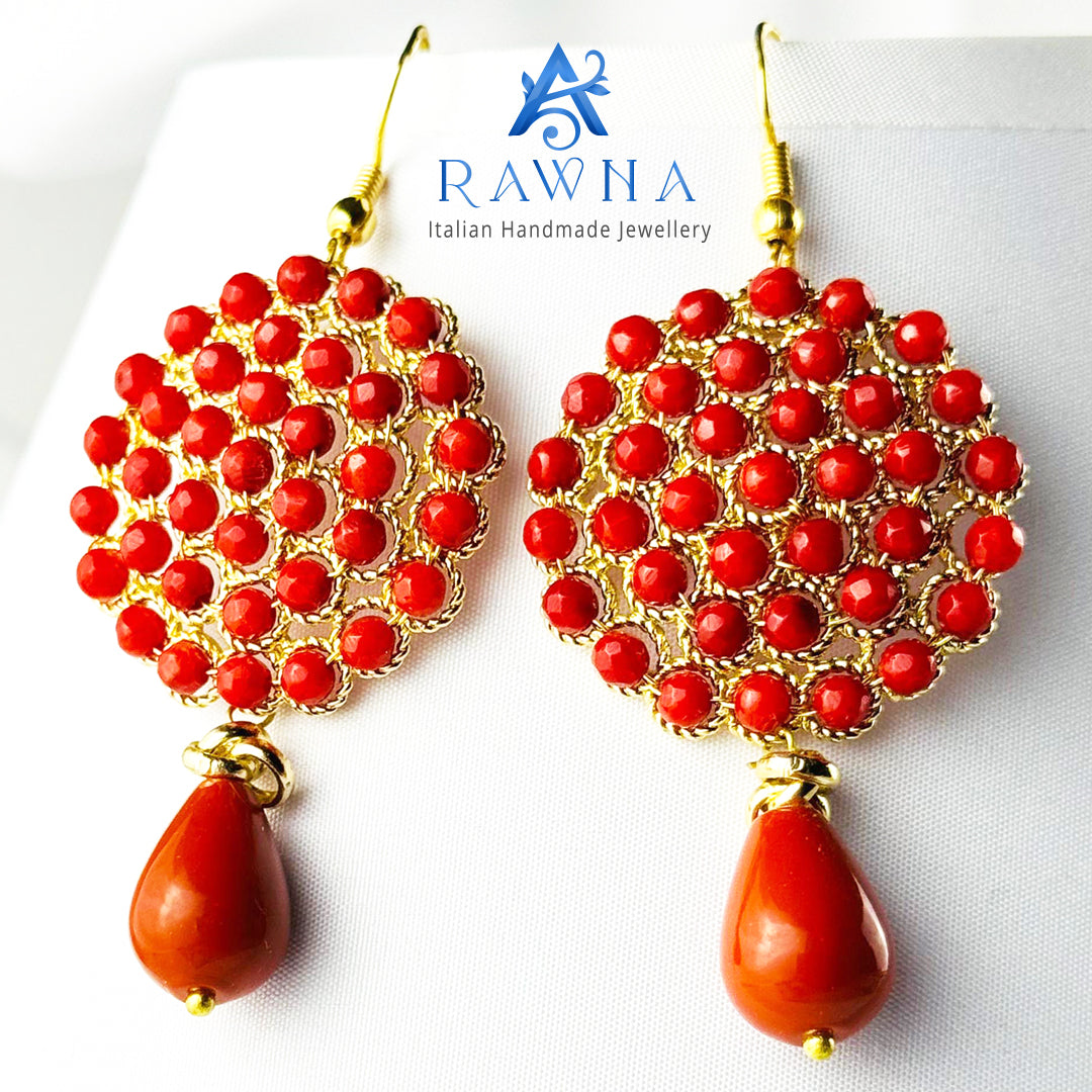 #rawna  #collanaartigianale  #MadeInItaly  #gioielliartigianali  #pietralavica  #handmadejewelry  #stileitaliano  #collanalunga  #eleganzanaturale  #fashionmadeinitaly  #artigianatoitaliano  #jewelrylover #artigianato #Sicilia #italianstyle #LuxuryJewelry #Eleganza #sicilia #gioielli #jewelrydesigner #Earrings #Jewellery #Bracelets #Engagement #Necklaces