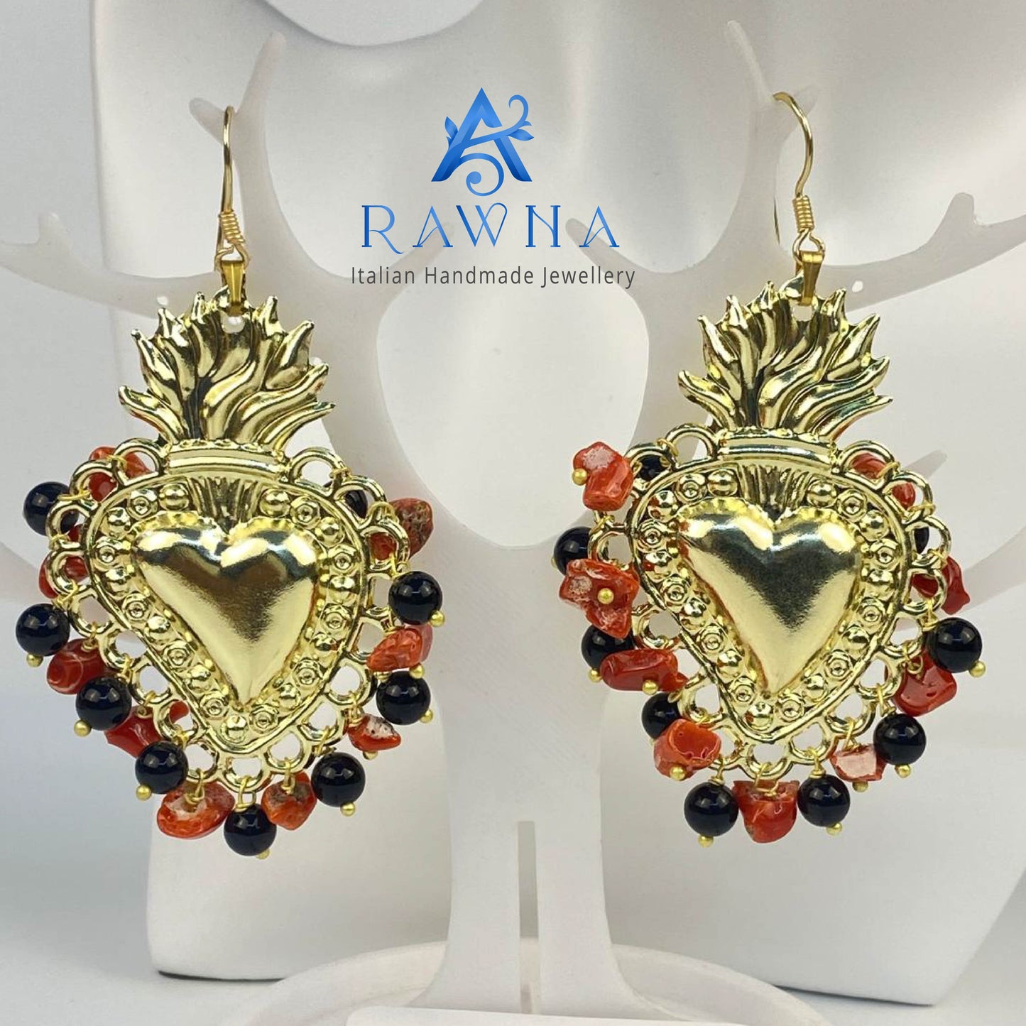 #rawna  #collanaartigianale  #MadeInItaly  #gioielliartigianali  #pietralavica  #handmadejewelry  #stileitaliano  #collanalunga  #eleganzanaturale  #fashionmadeinitaly  #artigianatoitaliano  #jewelrylover #artigianato #Sicilia #italianstyle #LuxuryJewelry #Eleganza #sicilia #gioielli #jewelrydesigner #Earrings #Jewellery #Bracelets #Engagement #Necklaces
