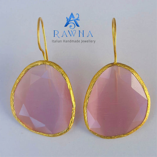 #rawna  #collanaartigianale  #MadeInItaly  #gioielliartigianali  #pietralavica  #handmadejewelry  #stileitaliano  #collanalunga  #eleganzanaturale  #fashionmadeinitaly  #artigianatoitaliano  #jewelrylover #artigianato #Sicilia #italianstyle #LuxuryJewelry #Eleganza #sicilia #gioielli #jewelrydesigner #Earrings #Jewellery #Bracelets #Engagement #Necklaces