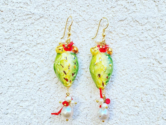 a Orecchini di ceramica a forma di limone